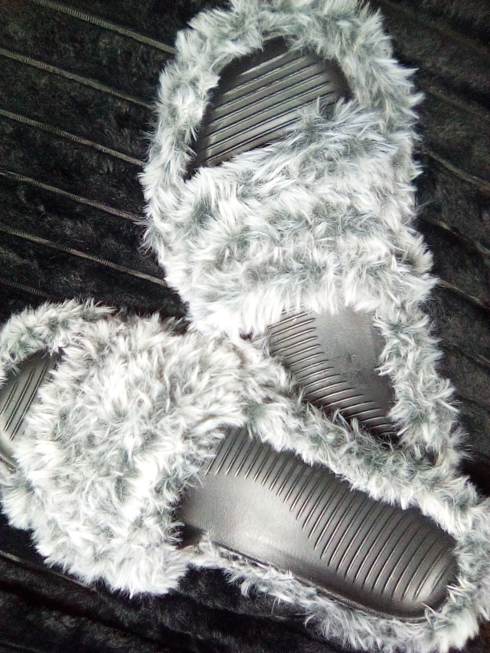 Faux Fur Slide Sandals - Grey